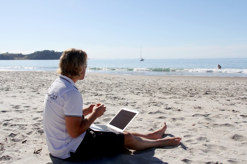 Toby & Unified Inbox on the Beach2